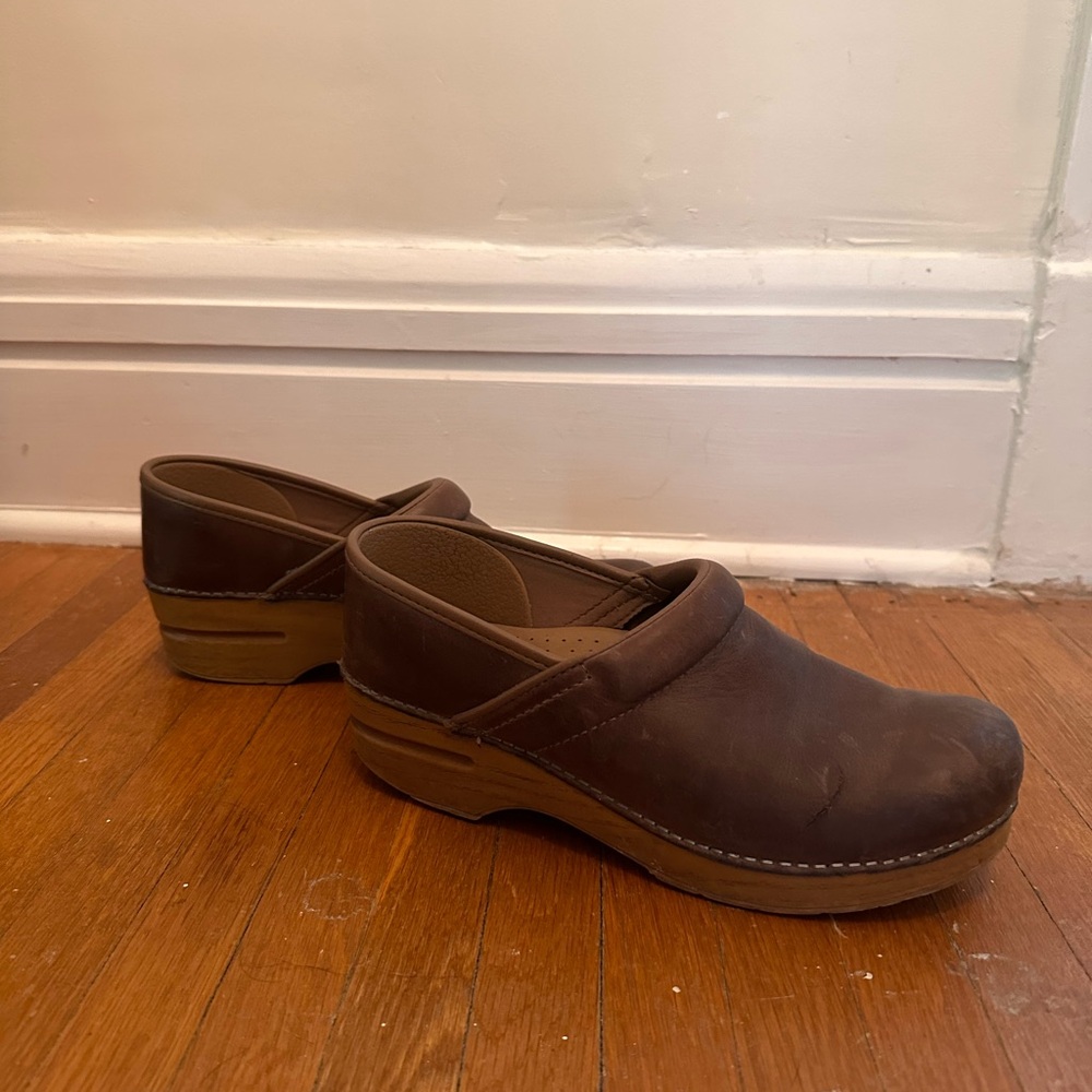 Men's Brown Leather Clogs
